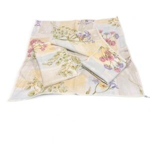 A set of Vintage Cotton Napkins 4 napkins in set floral
